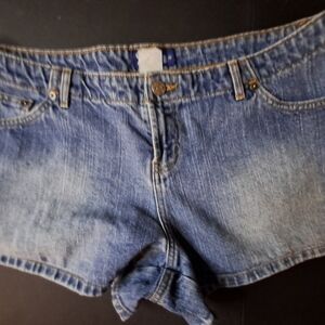 90s era size 15 SOBlue Jean shorts